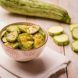 14 – kibe de lentilha e ricota vegan + arroz integral + abobrinha italiana