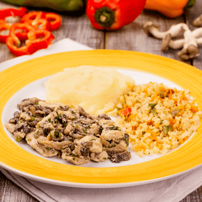 11 – frango com shimeji + arroz integral à grega + purê de batata