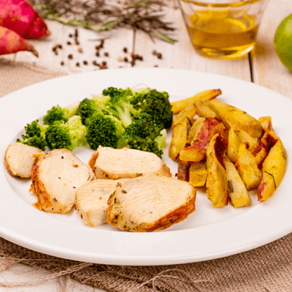 6 – frango grelhado – lemon pepper + batata doce rústica + brócolis grelhado