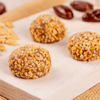 brigadeiro de tâmara com pasta de amendoim (01 und)