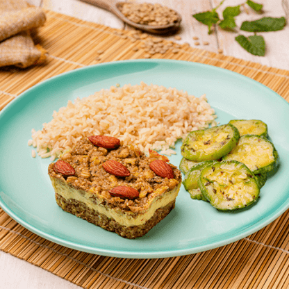 14 – kibe de lentilha e ricota vegan + arroz integral + abobrinha italiana