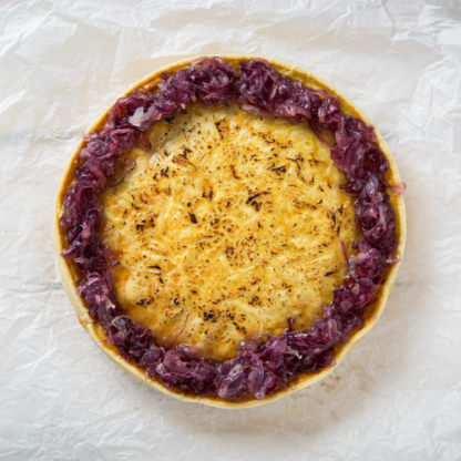 quiche de queijo de cabra com cebola roxa caramelizada (g)